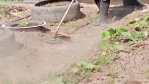 Самодельная мото тяпка из мото косы .
