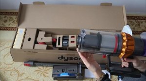 DYSON V15 DETECT ABSOLUTE UNBOXING