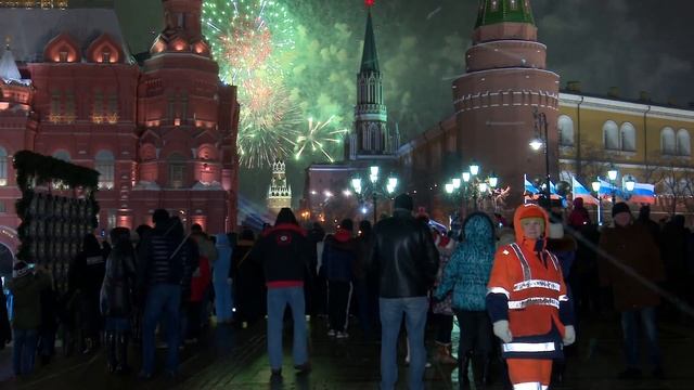 Новогодний салют в Москве.