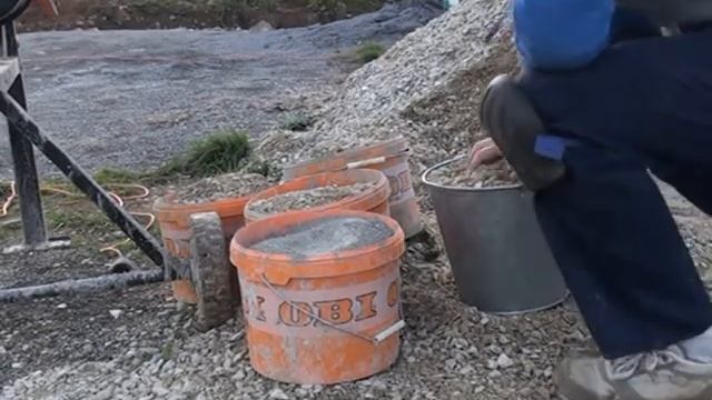 Бурение буронабивных свай и заливка бетона