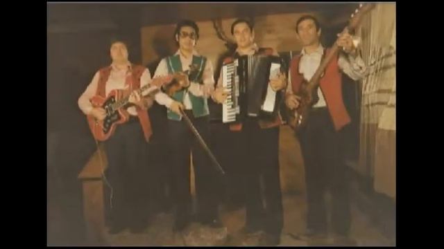 Ангел Вангелов акордеон и Георги Тахов китара ЦВЕТАНОВО ХОРО смотреть онлайн