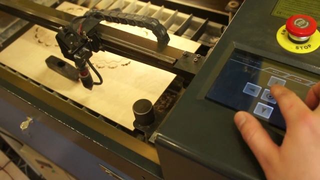 Raylogic 9G 530 Сенсорная панель смотреть онлайн