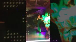 Стюардесса по имени Жанна. Караоке