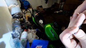 Заклинило крышку, личинку бензобака Kawasaki (ER-6N) / Как открыть крышку бензобака на мотоцикле