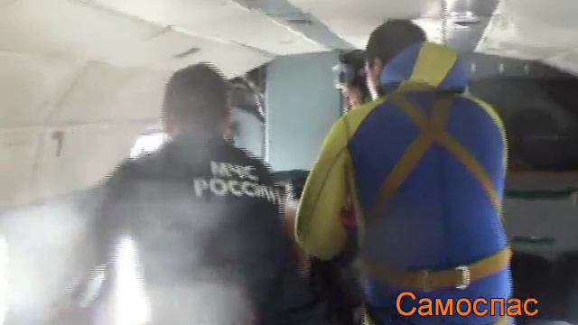 Спасательный костюм. Средство спасения на воде.