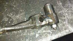 МТЗ-82 фиксатор раздаточной коробки