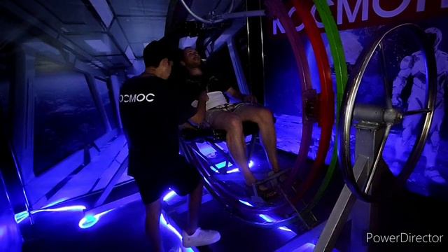 Втратив свідомість на тренажері для космонавтів і пілотів. Космопарк Ужгород Закарпаття Україна смотреть онлайн