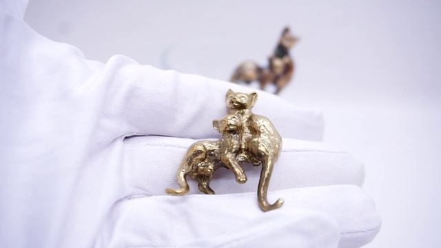 Фигурка на стакан "Кошки" собутыльник (латунь, бронза) сувенир кошка 3909 Хорошие Вещи