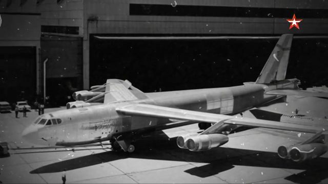 Советский Ту 95 против Американского B 52 Противостояние стратегических бомбардировщиков смотреть онлайн
