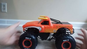 Monster Jam 1:15th Scale RC El Toro Loco Monster truck by Spin Master. Unboxing and Review