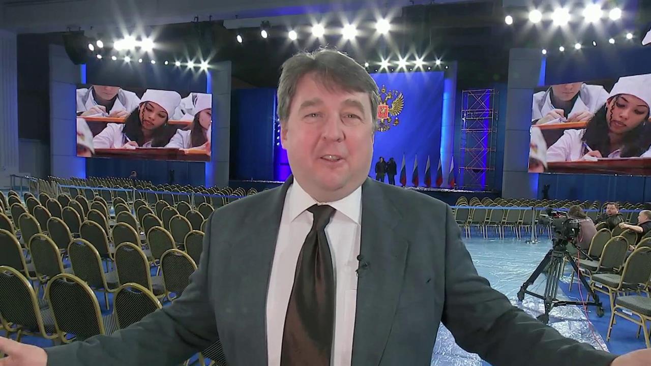 В Манеже заканчиваются приготовления к церемонии оглашения Послания президента Федеральному собранию