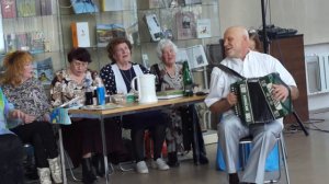 Геннадий Алексейкин "Батька атаман" под гармонь.