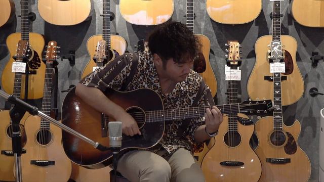 Blue-G & Tetsuro Toyama (遠山哲朗) Gibson J-45 (1954) смотреть онлайн