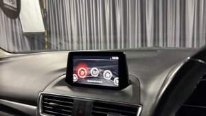 Mazda Axella 2016