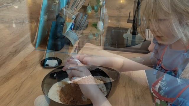 Шоколадный манник - получится даже у ребенка! смотреть онлайн