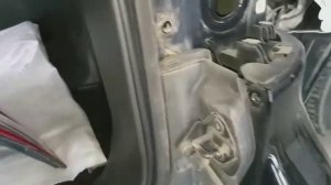 Как снять задний бампер и стопы Land Cruiser ???
