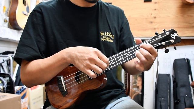 Kanile'a　K1-S DLX（SOP）＃02　@Guitar & UkuleleShop TANTAN смотреть онлайн
