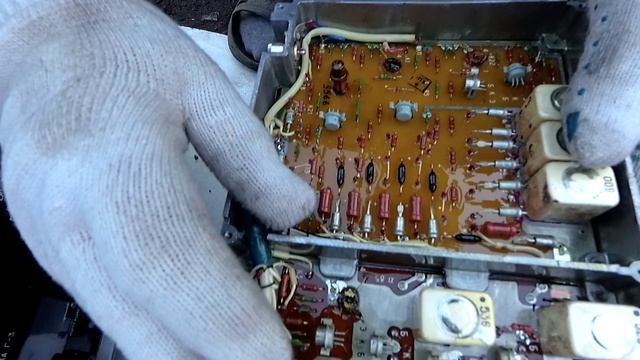Часть первая Рация “Р-678-Н” “Брусника”  В некоторых источниках название "Полоса"