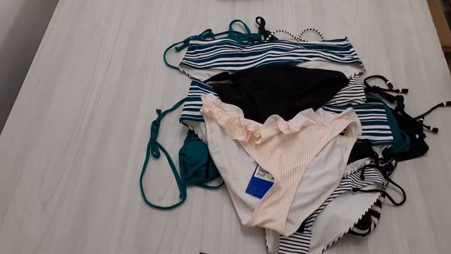 лот #4, 5,25кг., Мікс купальники + білизна Н&М, 34€\кг смотреть онлайн
