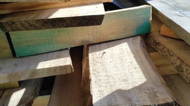 Результат сушки Павловнии под открытым небом 2 месяца. Высушенная древесина Павловнии. Обзор. смотреть онлайн