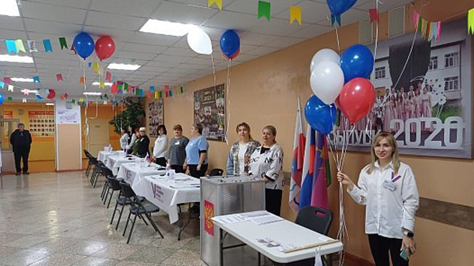 В Сочи начались выборы президента России смотреть онлайн