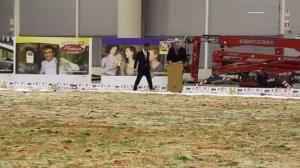 Самая большая пицца в мире