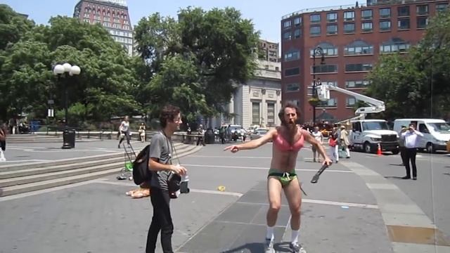 Shake it like a Polaroid picture - Live from Union Square, New York City, NY смотреть онлайн
