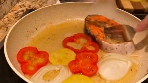 ?ГОТОВИМ СОЧНУЮ КРАСНУЮ РЫБКУ СЕМГУ ЗА 10 минут?С гарниром на ужин?DINNER withSalmon fish?