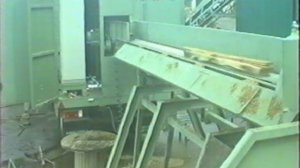 Mobile HewSaw R200 sawing Malaysian Acacia