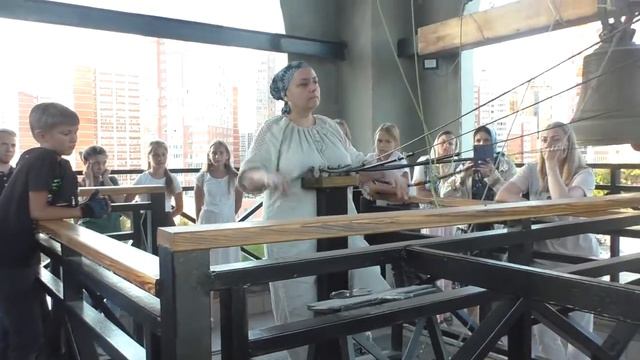 Праздничный колокольный звон. Звонарь Жемчугова Мария Валериевна смотреть онлайн