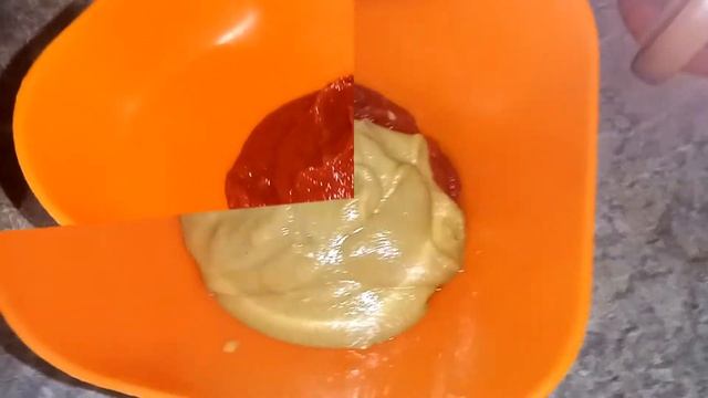 Мелкая рыба тушеная в томатном соусе
