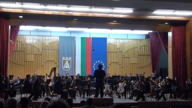 Rimsky KorsakovRussian Easter Festival overture op 36 conductor young chil lee смотреть онлайн