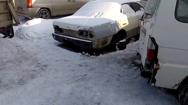 Заброшенный на 3 года - Nissan Vanette. Надеюсь у него будет 2-я жизнь... смотреть онлайн