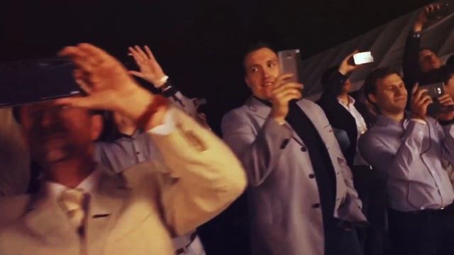 Пиротехническая надпись, горящие буквы, инициалы, цифры из фейерверков от "Огни в Городе" смотреть онлайн