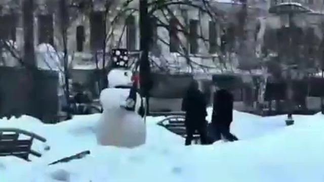 Приколы живой снеговик смотреть онлайн