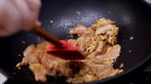 Жареная КУРИЦА с вешенками в ВОКе?С соусом из азиатских продуктов ?