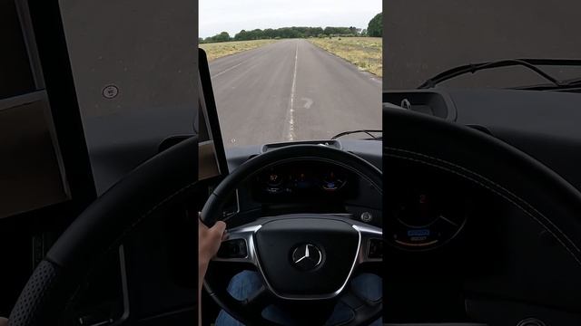 Mercedes eActros acceleration fully electric truck