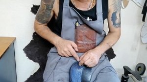 Изготовление Макасин из кожи крокодила и чёрного замша. Прошивка саюзки Макасин.