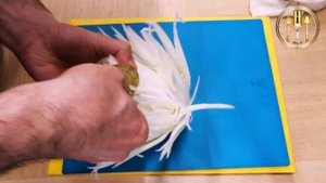 Хризантема из Пекинской капусты. Овощная нарезка