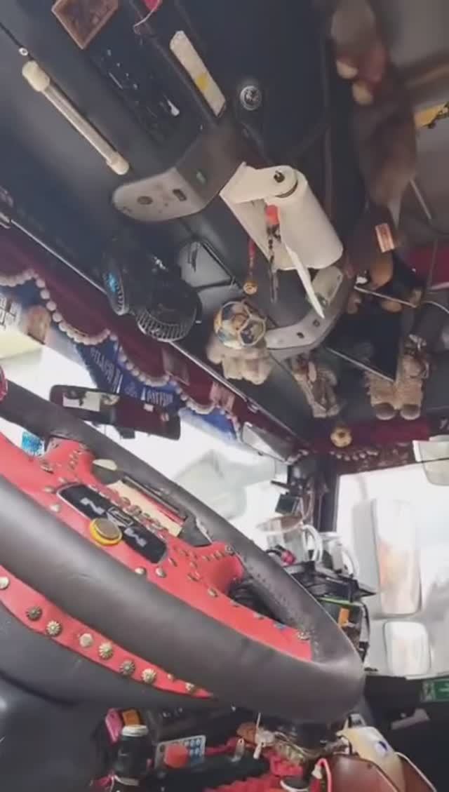 Как вам интерьерчик? смотреть онлайн