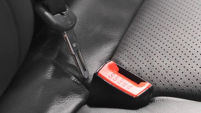 2013 NISSAN Juke - Folding Rear Seats смотреть онлайн