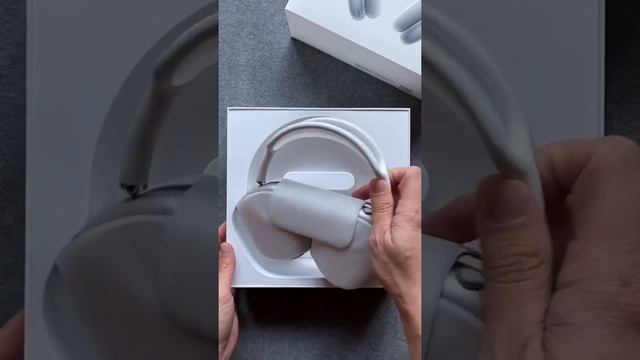 Airpods Max Gold *Unboxing & Impressions: $550 !?