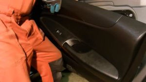 Hyundai Sonata снятие передней двери.