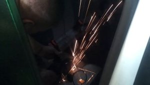 Ремонт Форда Фокус1 в бак через верх)))