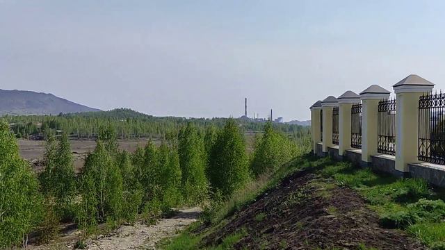 Карабаш, Челябинская область, центр города, рядом с храмом смотреть онлайн