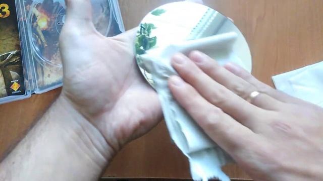 КАК УБРАТЬ ГРЯЗЬ С ИГРОВОГО ДИСКА НЕ ПОВРЕДИВ ЕГО смотреть онлайн