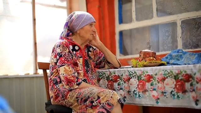 Поздравляем бабушку Любу с Пасхой смотреть онлайн