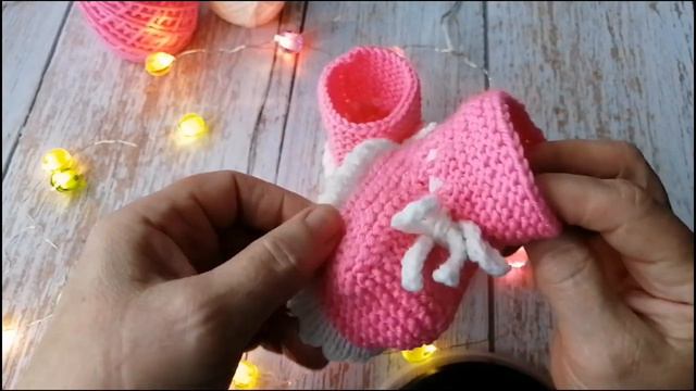 №266 Связала детские пинетки из пряжи _кроха_ Троицкой фабрики.🧶🧶Архивное видео 2023 года #вязание