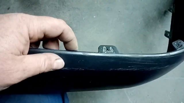 Как снять молдинг с заднего бампера Рено симбол без снятия бампера? смотреть онлайн