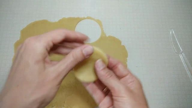 Нежное песочное печенье, ну очень вкусно.